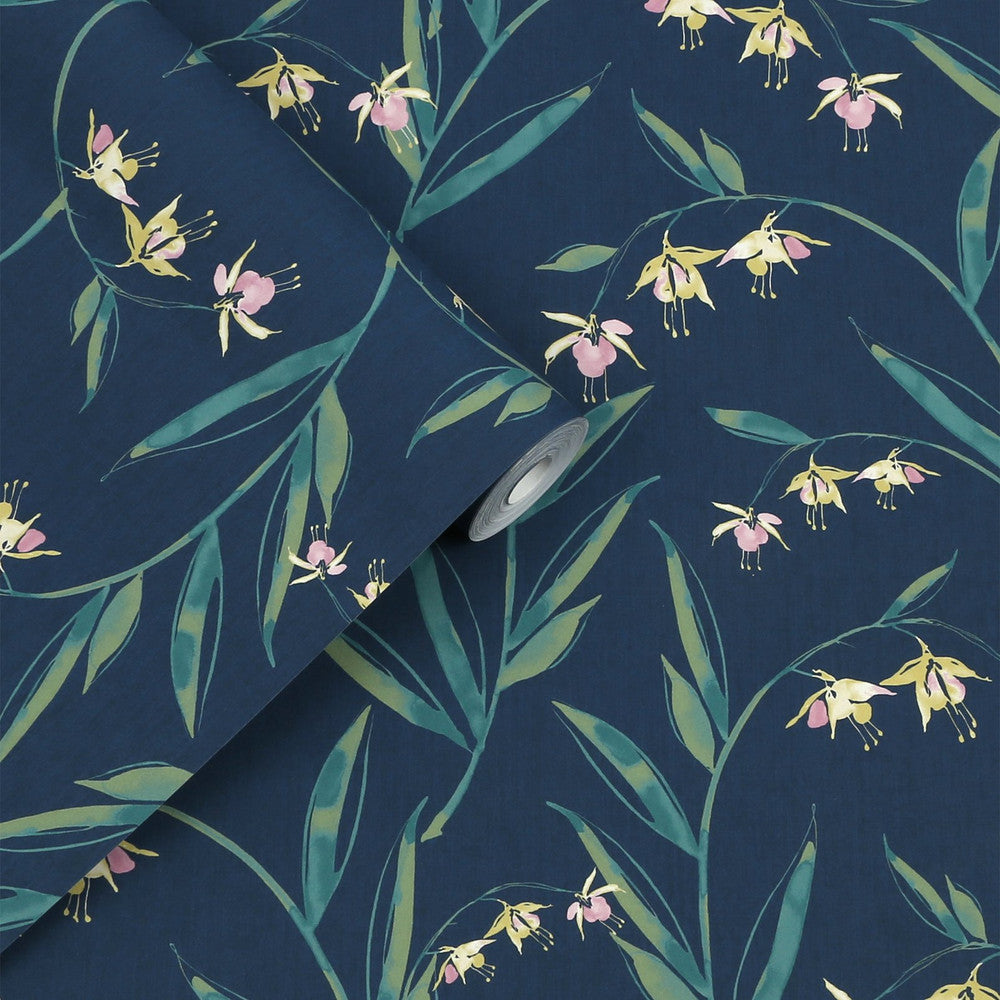 127402 - Fulwell Fuchsia Wallpaper - Midnight Seaspray - Laura Ashley