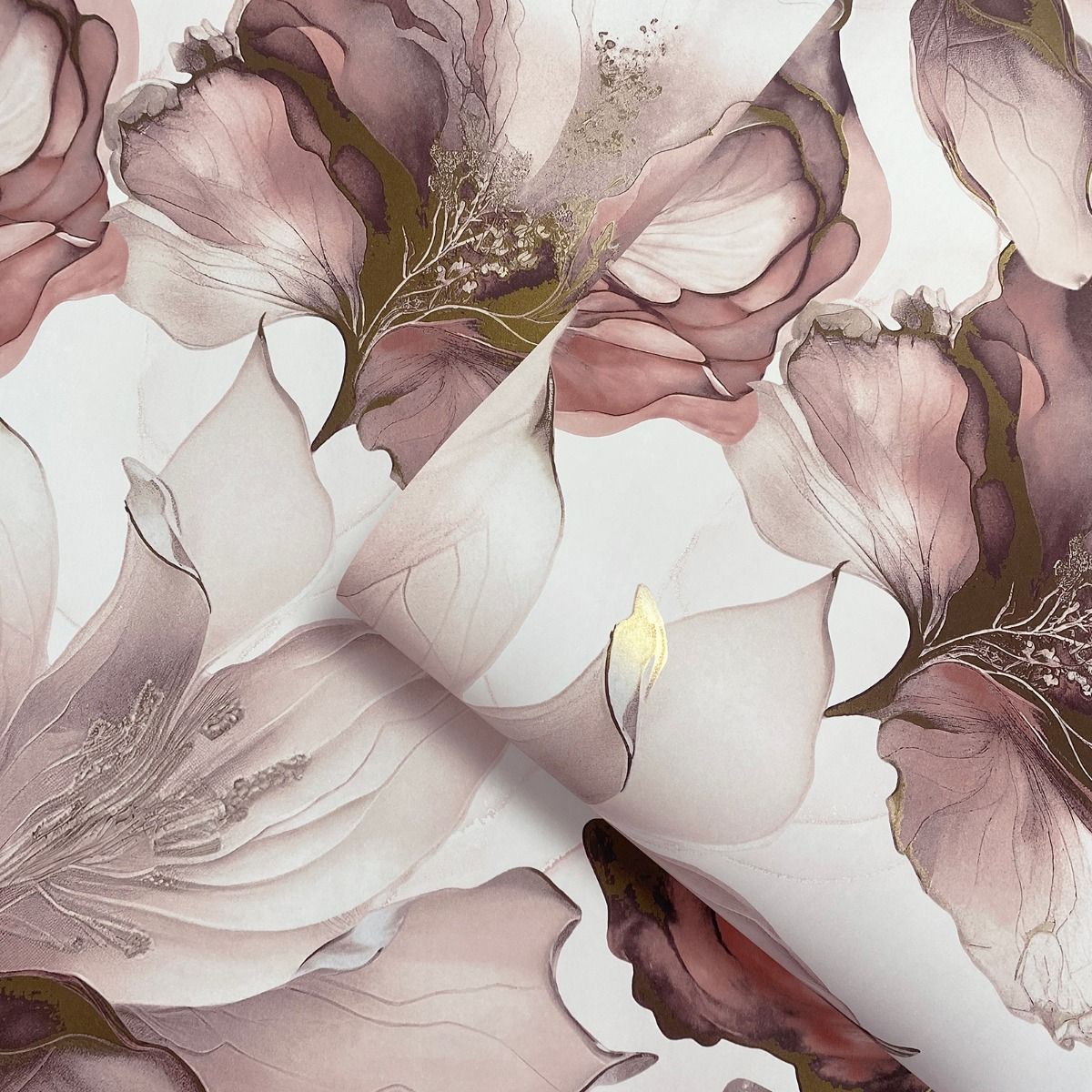 Elysian Floral Wallpaper - Pink - Muriva
