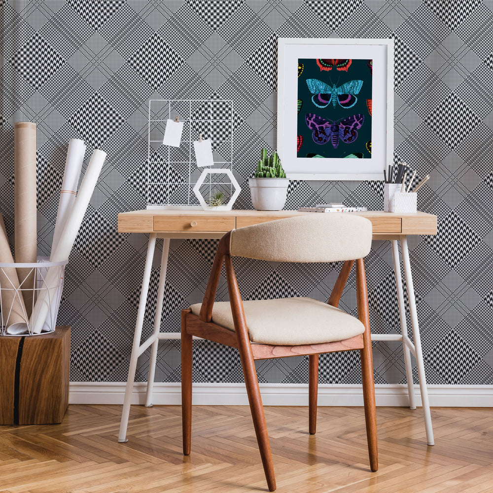 LH900311 - Top Dog Wallpaper - Black & Charcoal - Lust Home