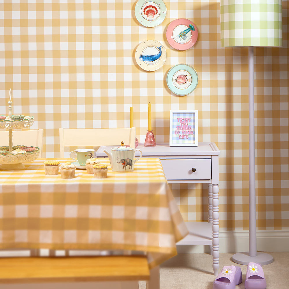 LH900434 - Picnic in the Park Wallpaper - Lemon Bonbon - Lust Home