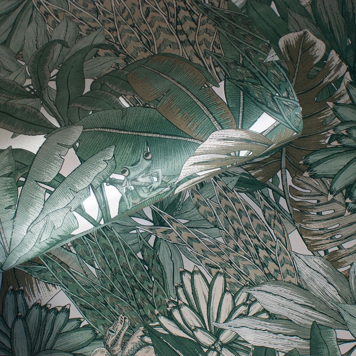 Lush Forest Wallpaper - Green - Muriva