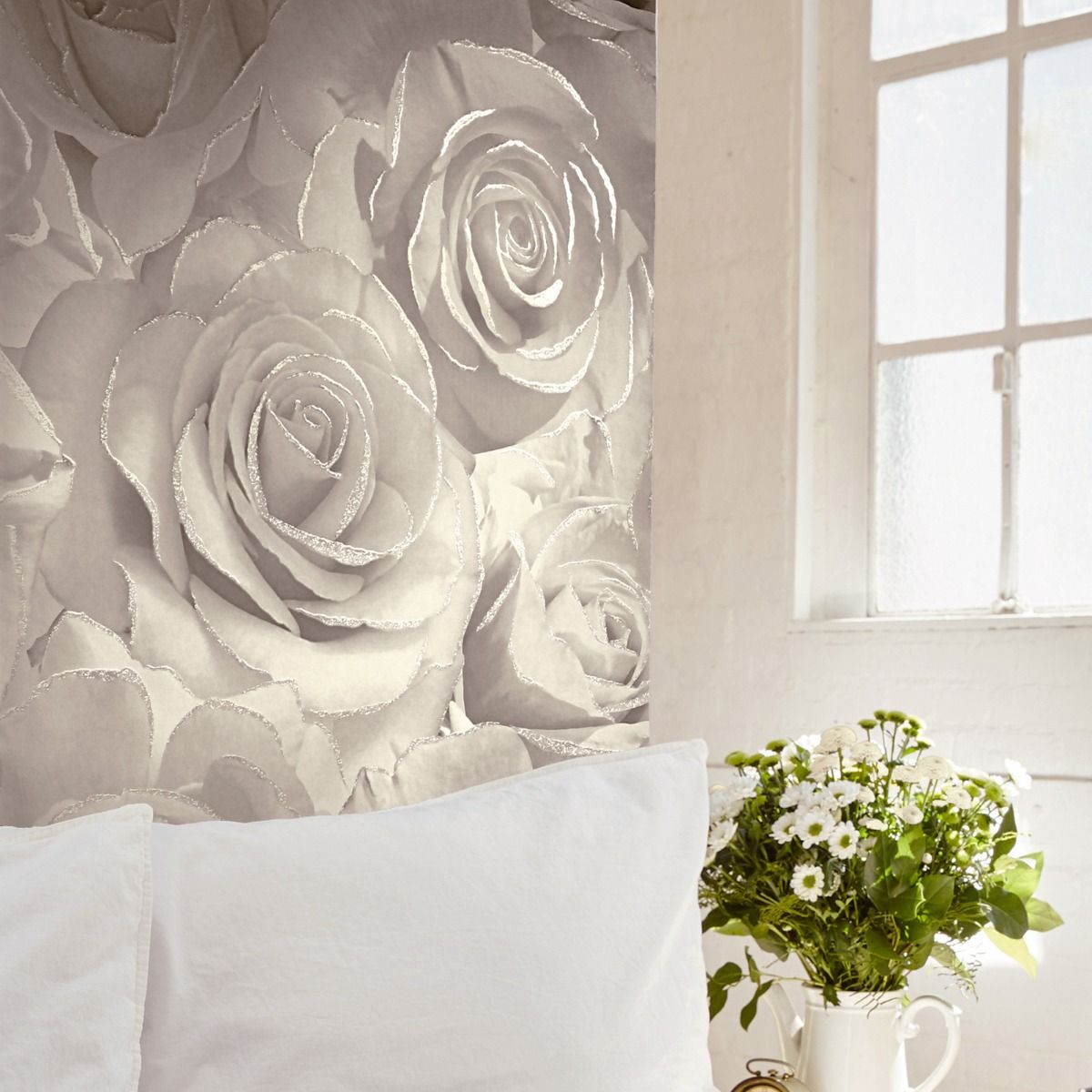 Madison Rose Glitter Floral Wallpaper - Pearl & Cream - Muriva