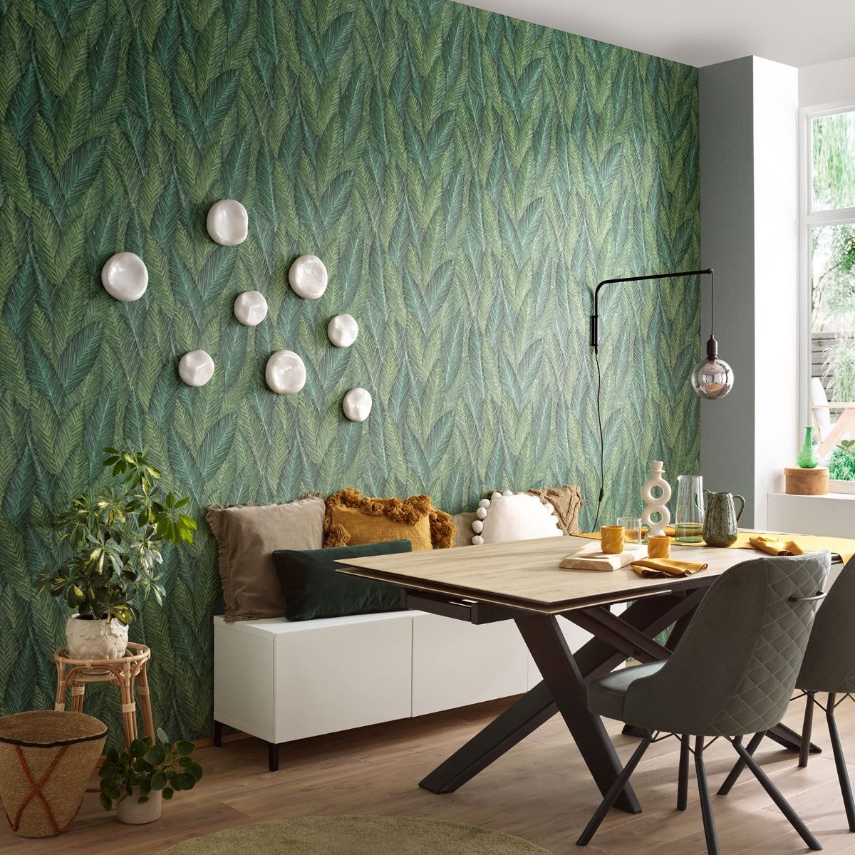 Martinique Leaf Textured Vinyl Wallpaper - Green - Erismann