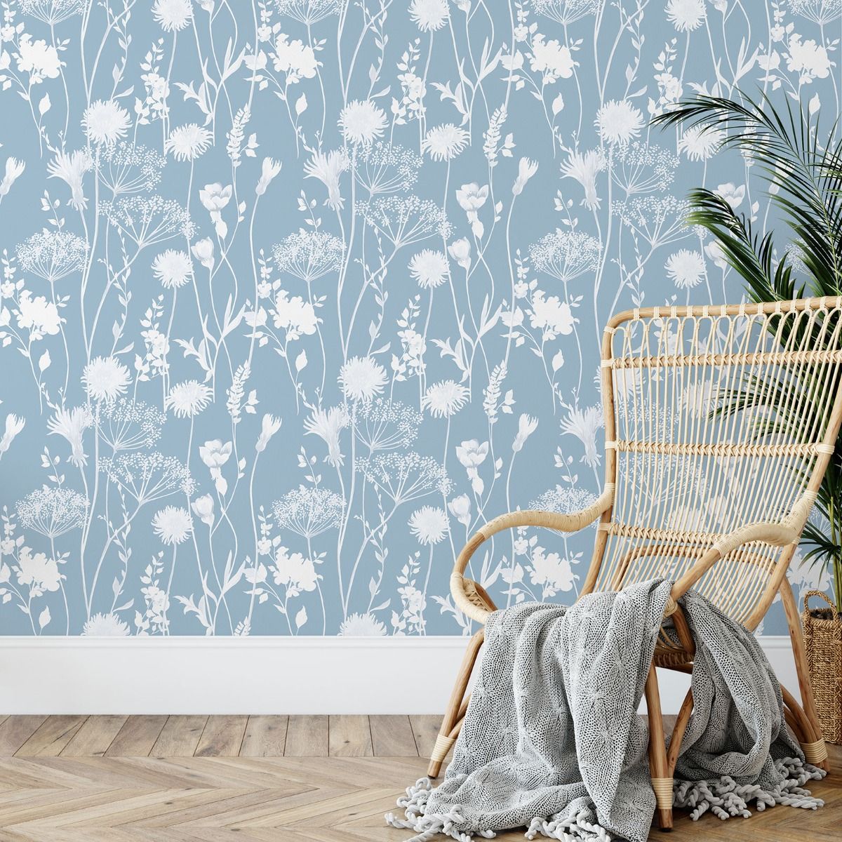 Meadowsweet Floral Wallpaper - Blue - Muriva