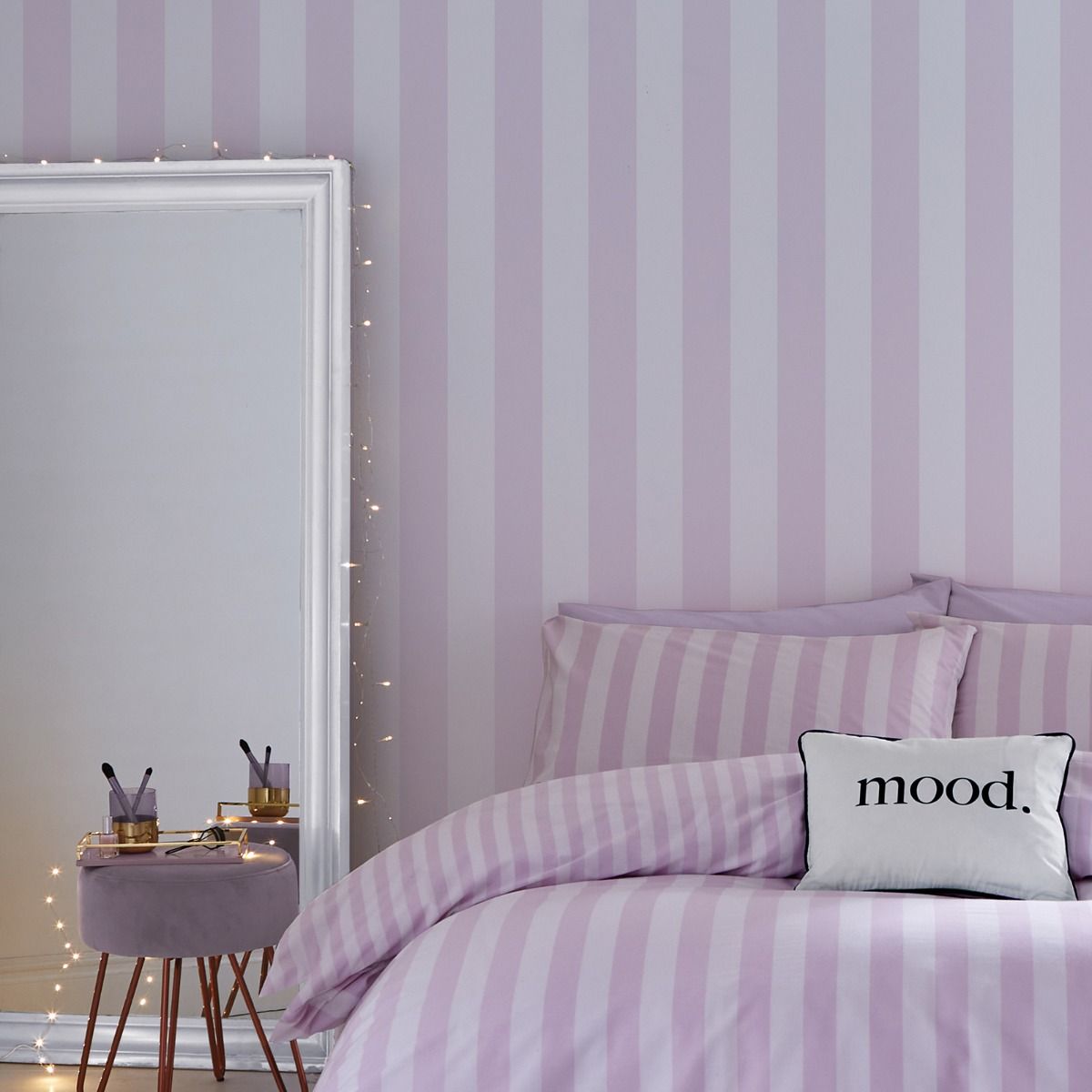 Sassy B Stripe Tease Wallpaper - Lilac - Muriva