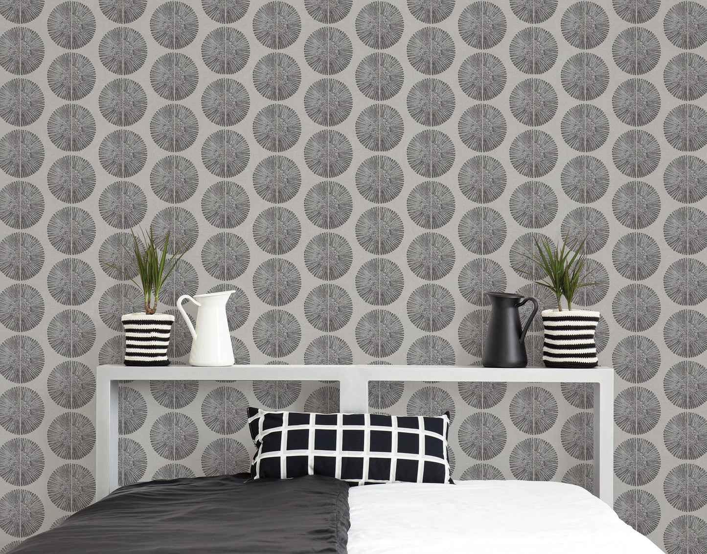 Bazaar Tribal Circles Wallpaper - Beige / Black - Galerie - G78330Wallpaper199