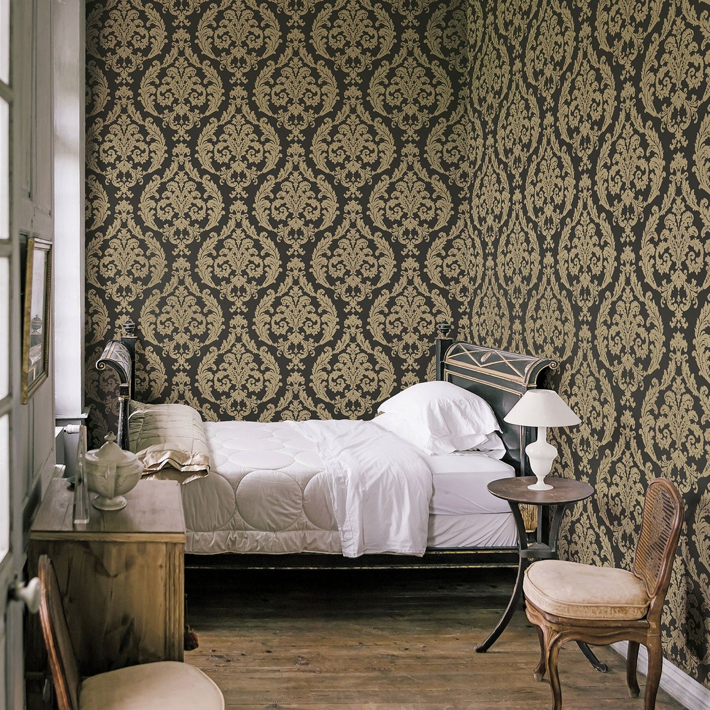 Palazzo Damask Wallpaper - Gold / Dark Brown - Galerie - G67613Wallpaper199