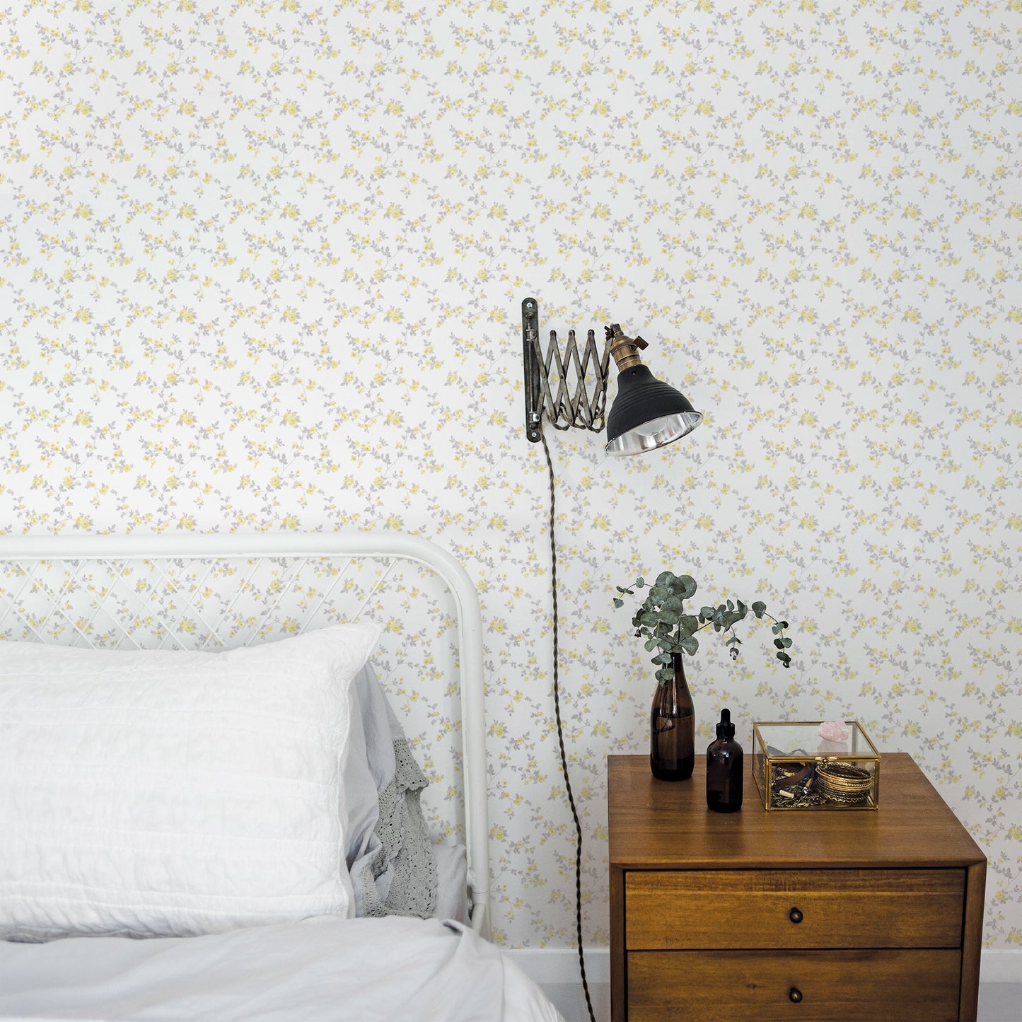 Small Prints Delicate Floral Wallpaper - Yellow / Grey - Galerie - G56650Wallpaper199