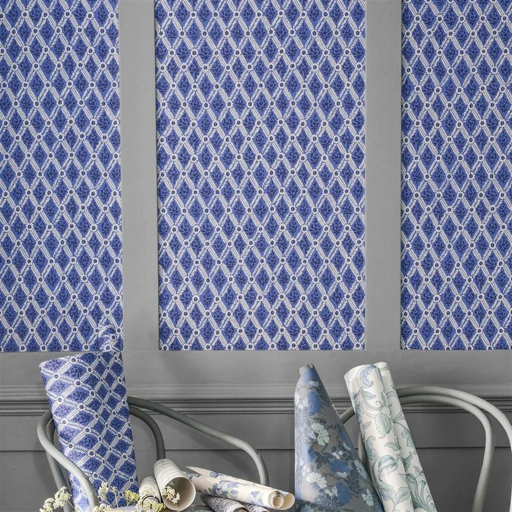 St John Street Trellis Wallpaper - Ink - English Heritage - PEH0003/07Wallpaper199