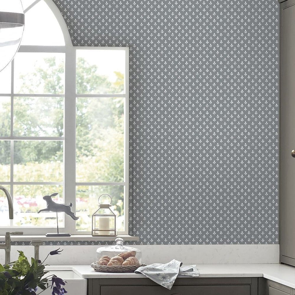 Trefoil Wallpaper - Slate Grey - Laura Ashley - 119861Wallpaper199