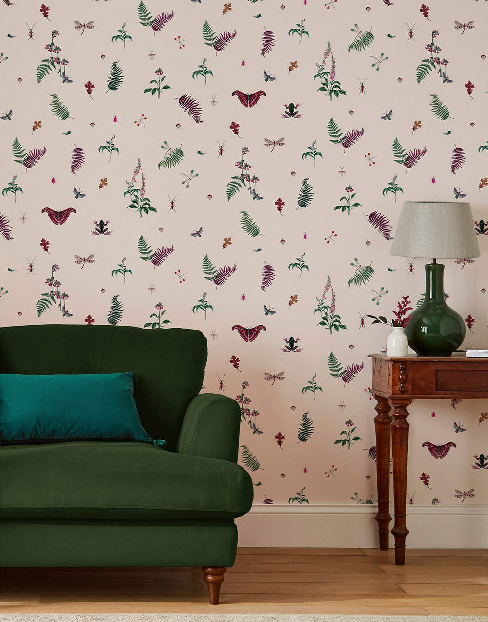 118565 - Midnight Beasts Wallpaper - Blush Cream - Joules