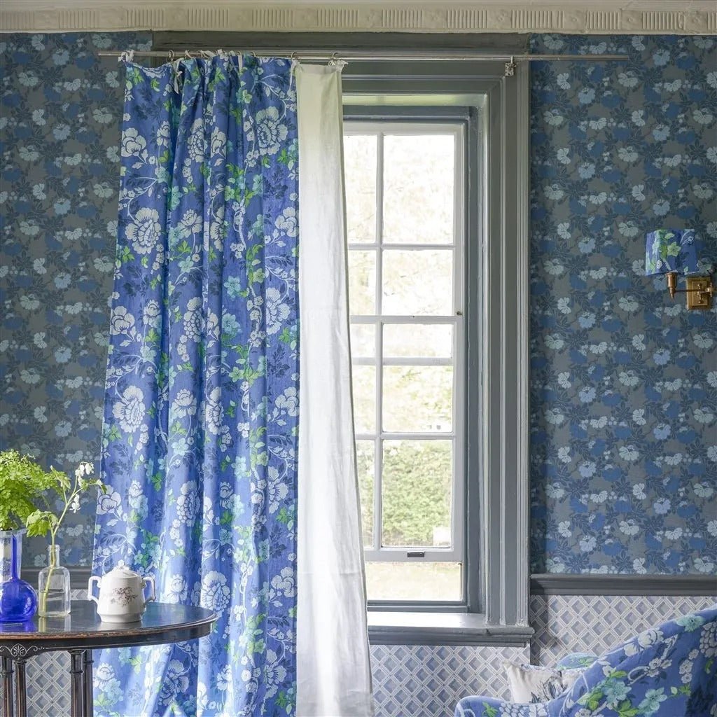 Carlisle Fauna Wallpaper - Woad - English Heritage - PEH0005/03Wallpaper199