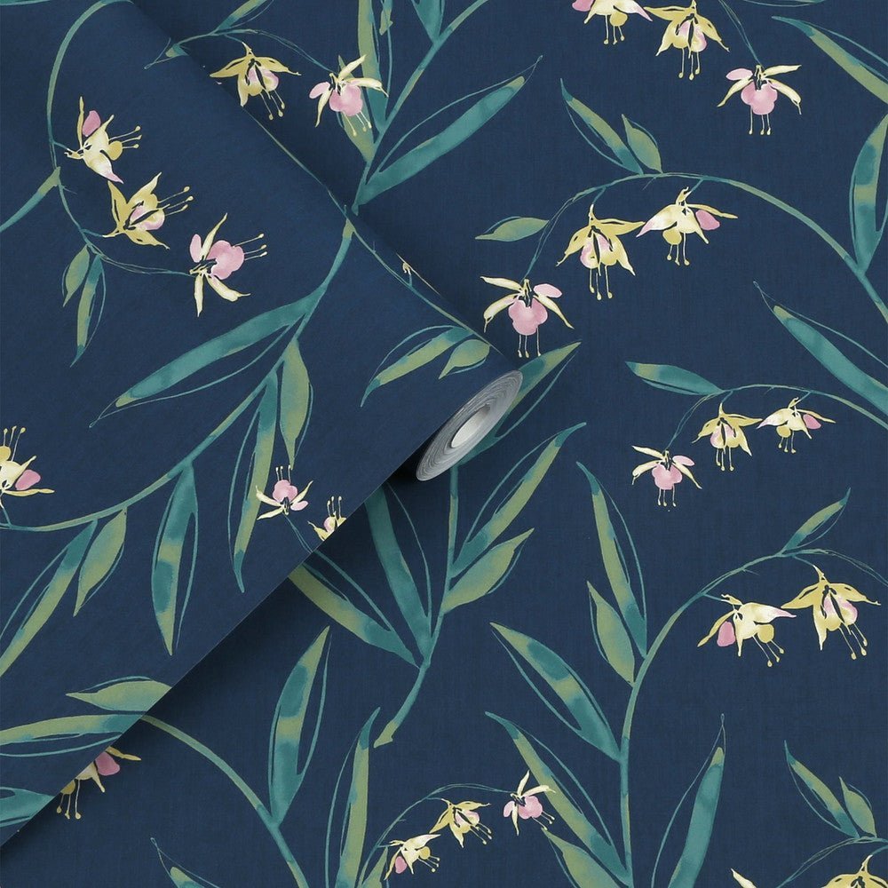 Fulwell Fuchsia Wallpaper - Midnight Seaspray - Laura Ashley - 127402Wallpaper199