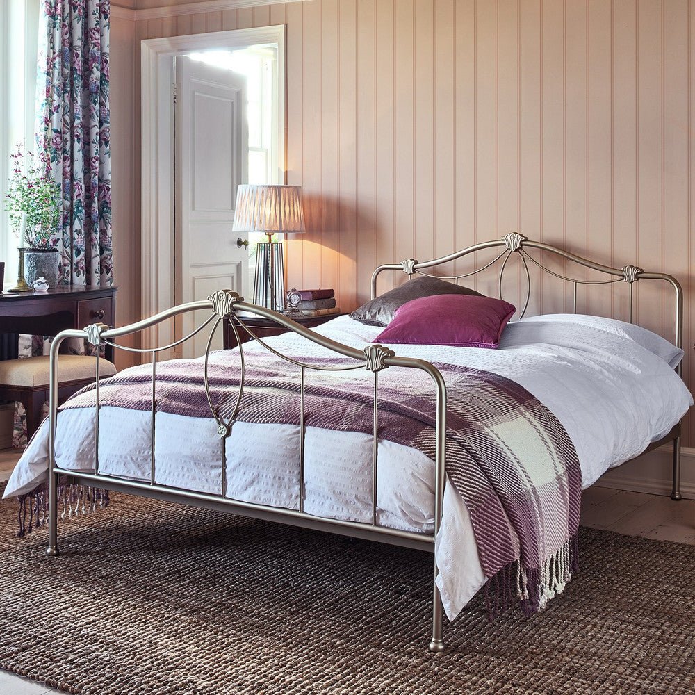 Laura Ashley - 122760Wallpaper199
