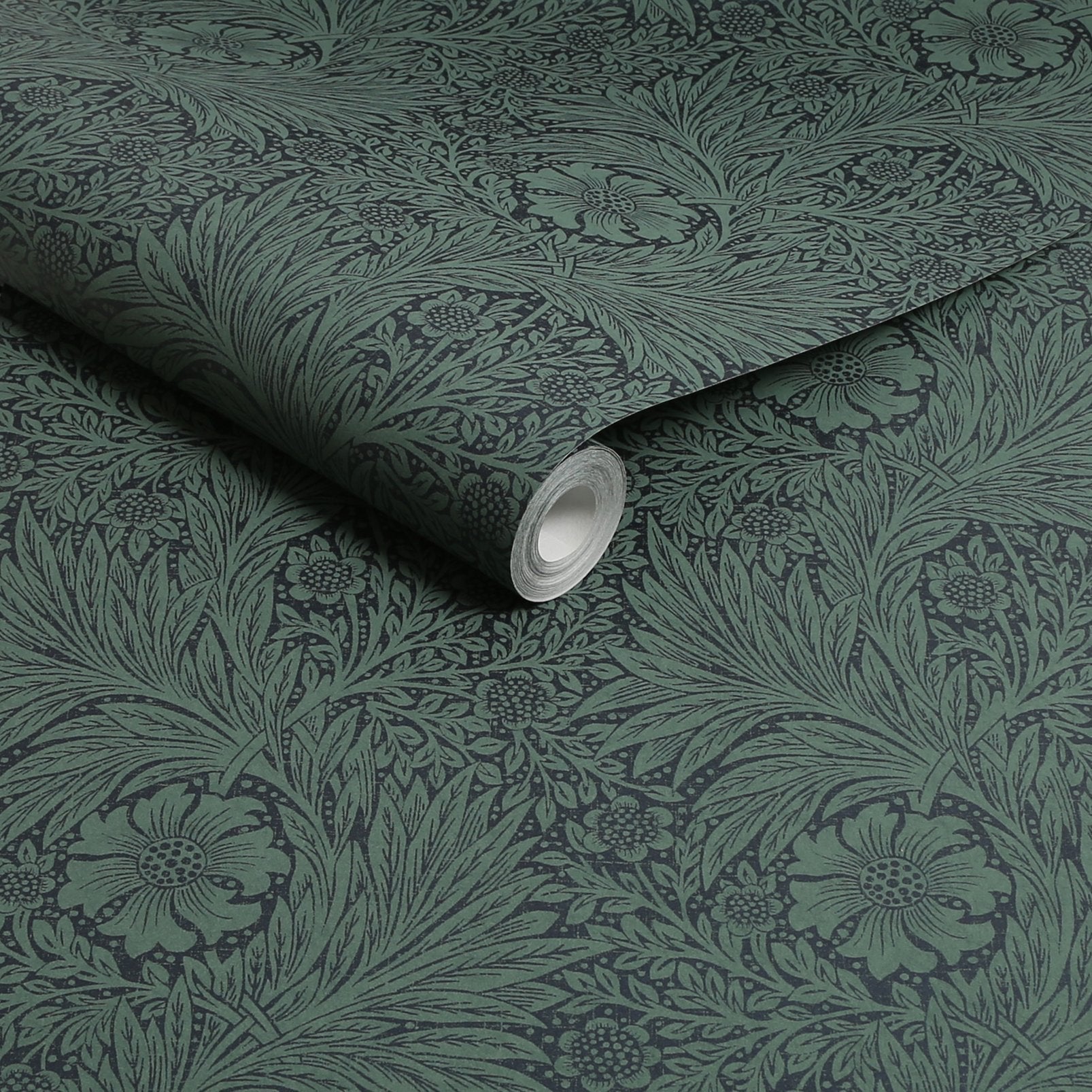 Marigold Fibrous Wallpaper - Green - 124255 - William Morris AHWallpaper199