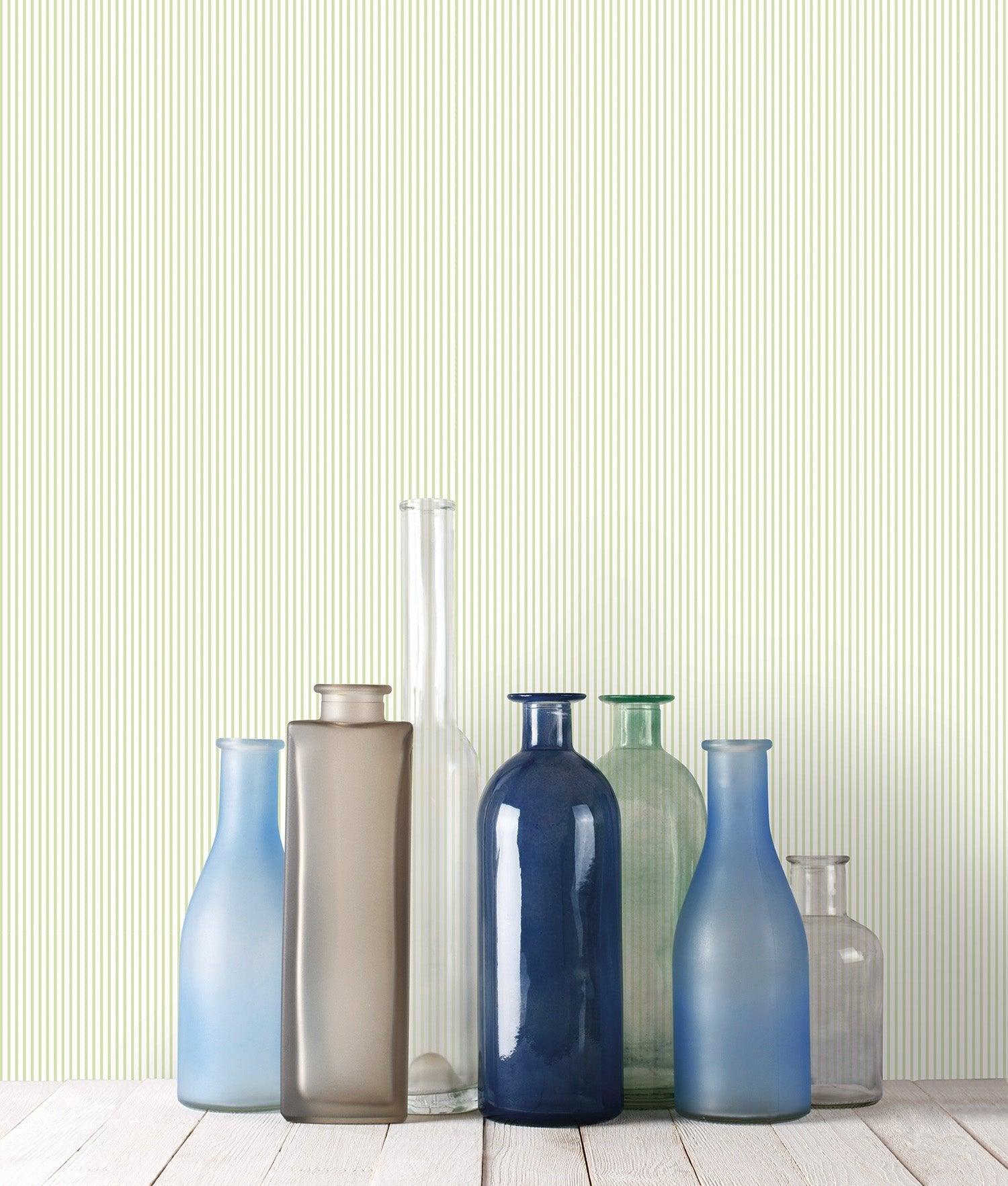 Miniatures 2 Delicate Stripe Wallpaper - Green - Galerie - G67856Wallpaper199