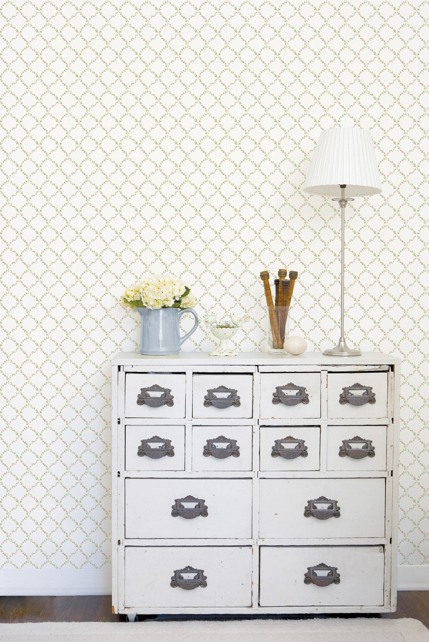 Miniatures 2 Geometric Trellis Wallpaper - Pink / Green - Galerie - G67905Wallpaper199