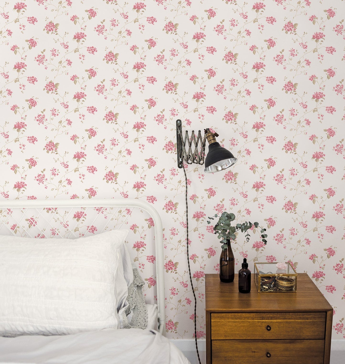 Miniatures 2 Spring Flowers Wallpaper - Red - Galerie - G67866Wallpaper199