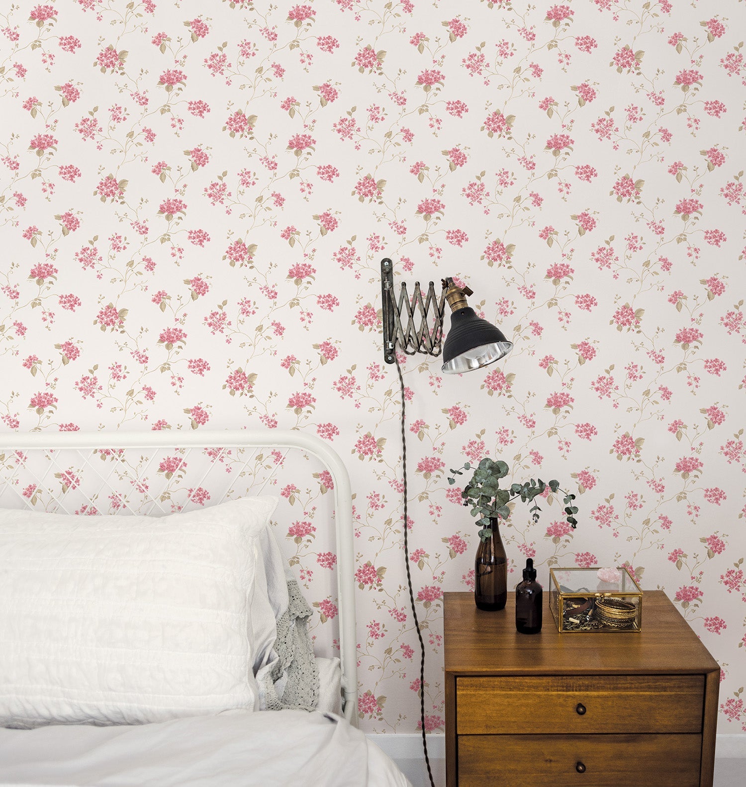 Miniatures 2 Spring Flowers Wallpaper - Red - Galerie - G67866Wallpaper199