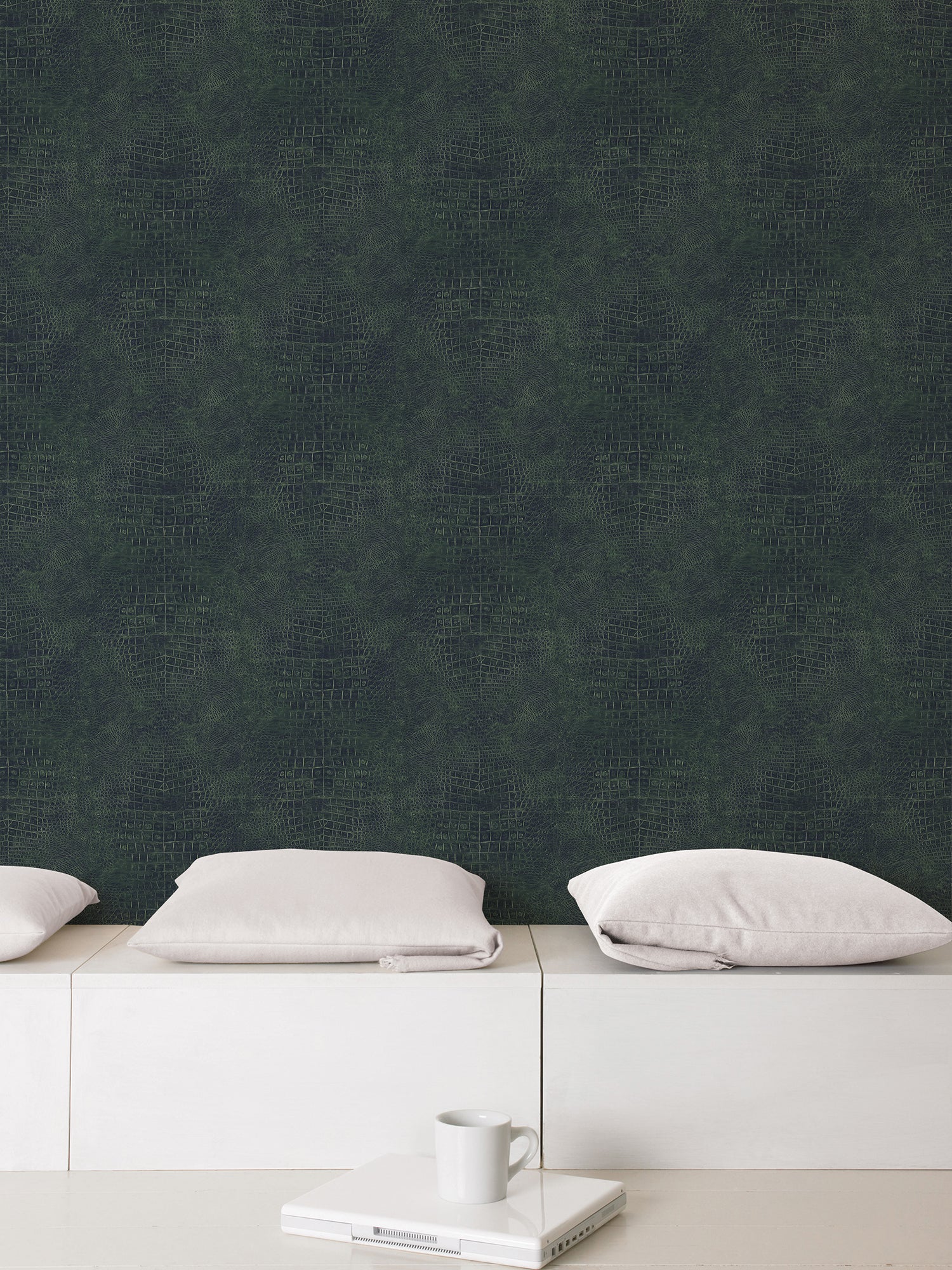 Natural FX 2 Crocodile Wallpaper - Green - Galerie - G67505Wallpaper199