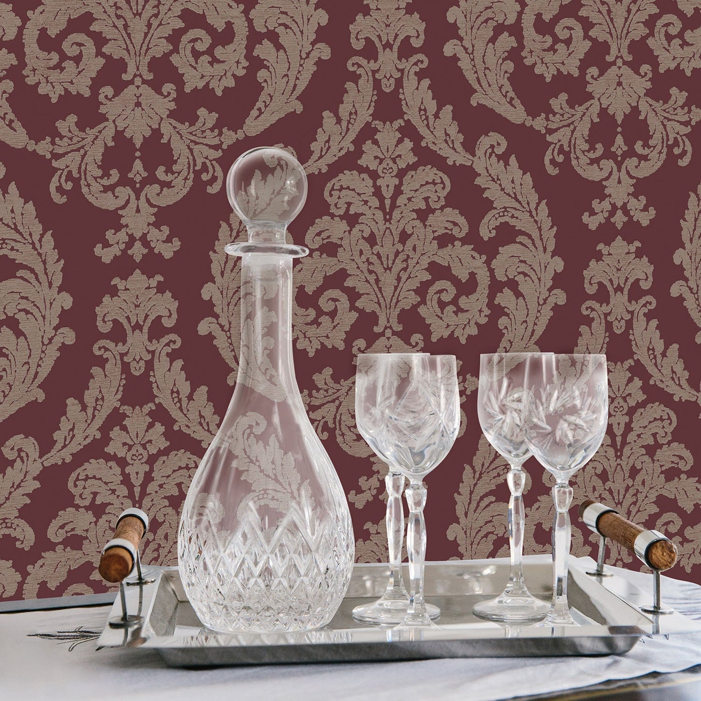 Palazzo Damask Wallpaper - Gold / Claret - Galerie - G67611Wallpaper199