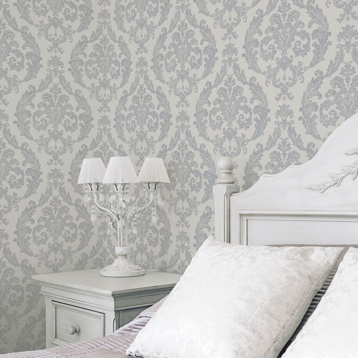 Palazzo Damask Wallpaper - Silver / Grey - Galerie - G67609Wallpaper199