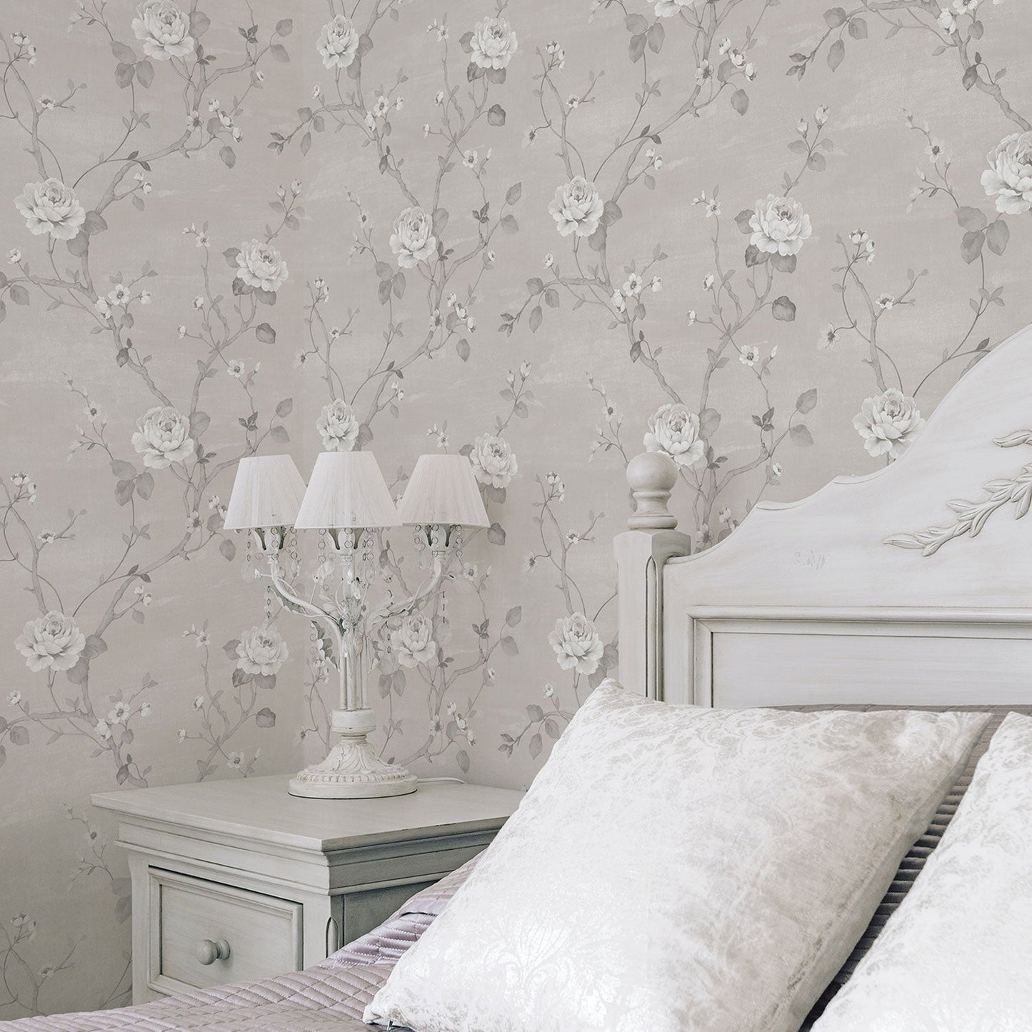 Palazzo Large Floral Wallpaper - Grey / Metallic - Galerie - G67603Wallpaper199