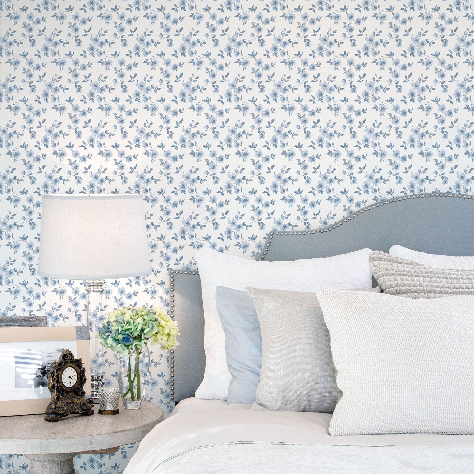 Secret Garden Anemone Mini Wallpaper - Blues / White - Galerie - G78481Wallpaper199