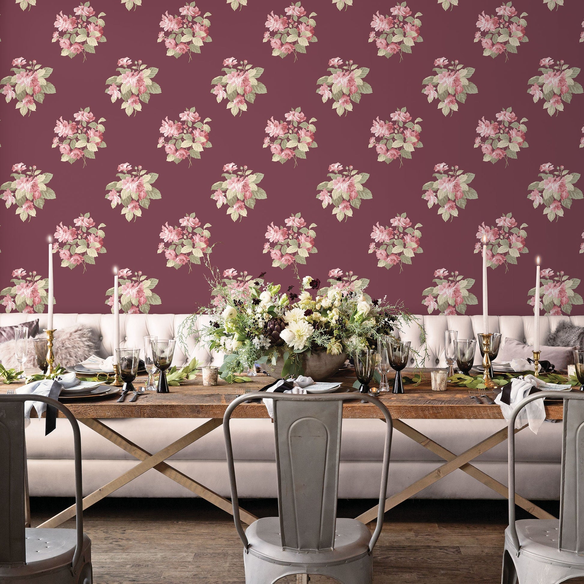 Secret Garden Classic Bouquet Wallpaper - Cranberry / Pink / Green - Galerie - G78496Wallpaper199