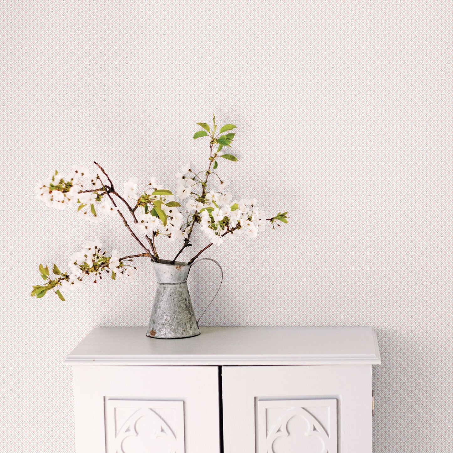 Secret Garden Secret Scallop Wallpaper - Pink / Grey - Galerie - G78515Wallpaper199