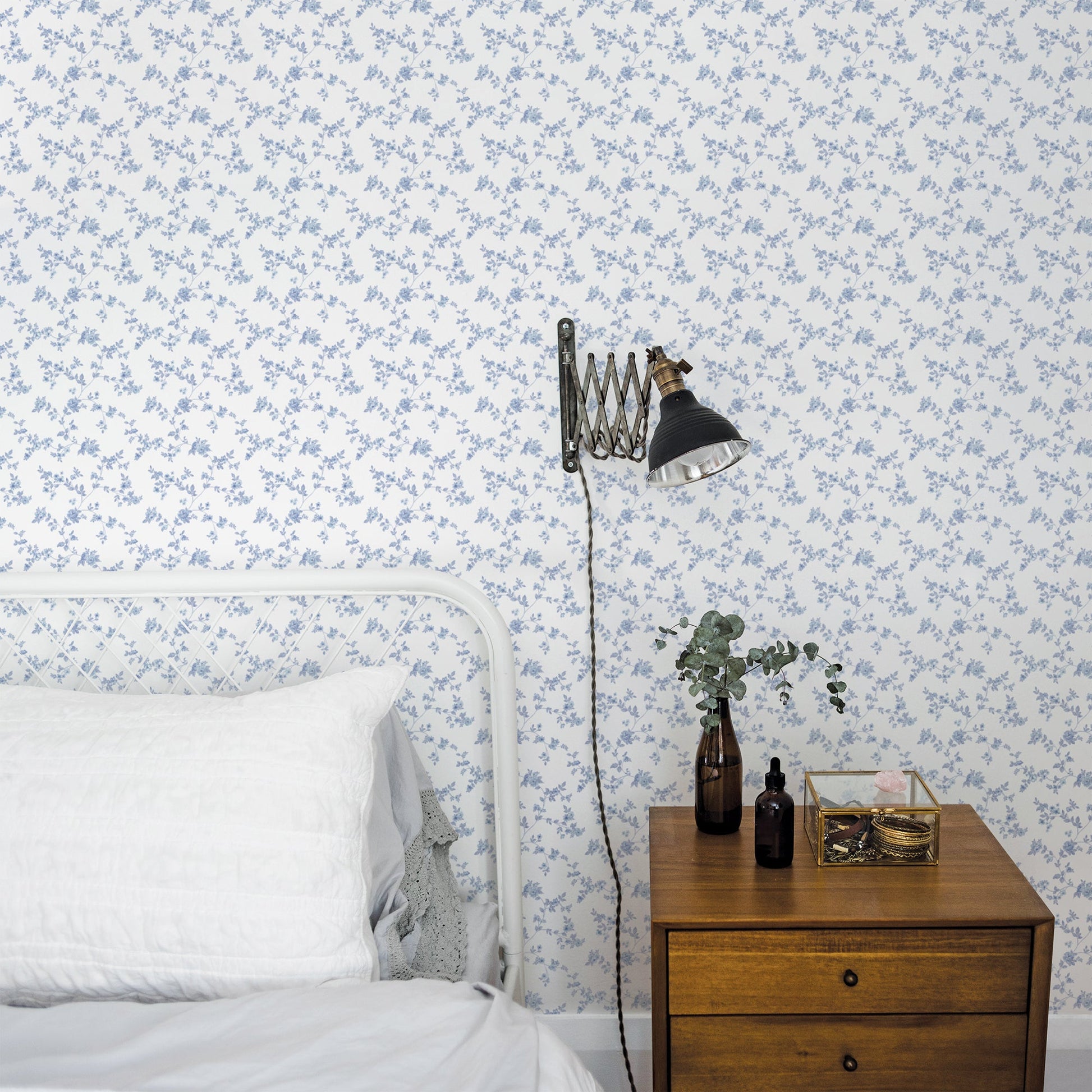 Small Prints Delicate Floral Wallpaper - Blues - Galerie - G56647Wallpaper199
