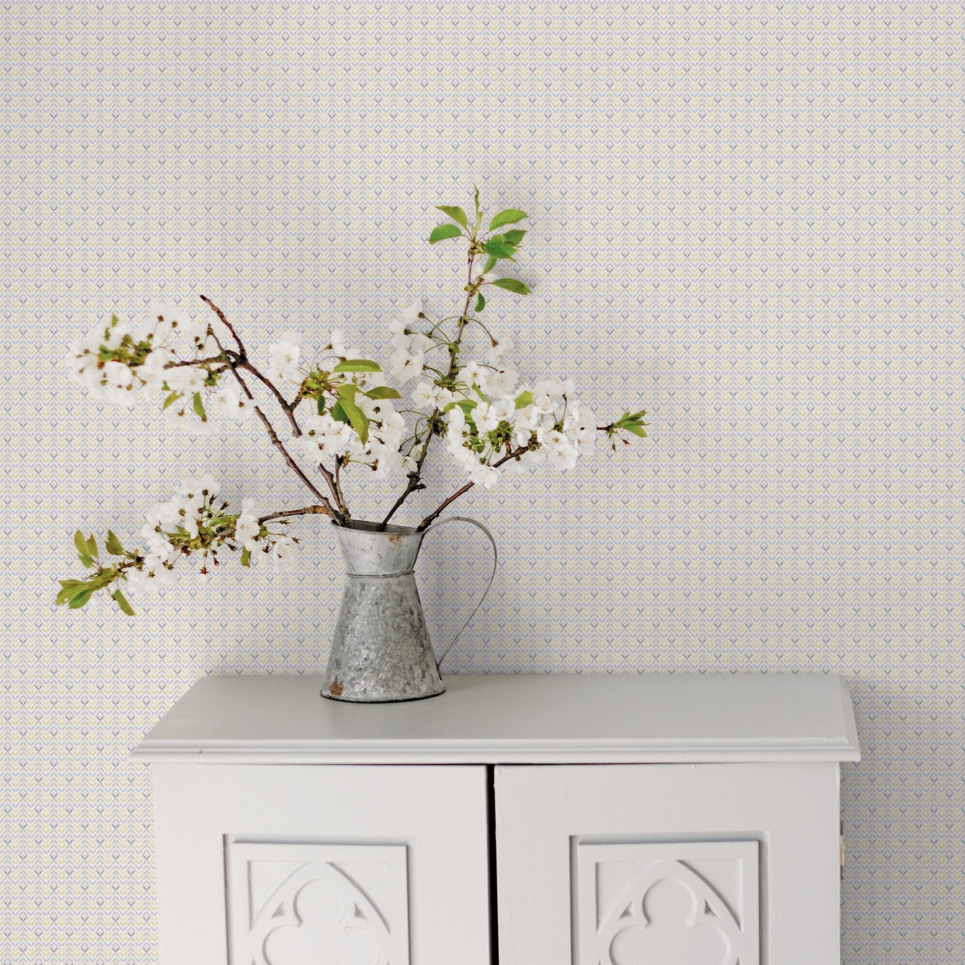 Small Prints Tulip Flip Wallpaper - Yellow / Grey - Galerie - G56707Wallpaper199