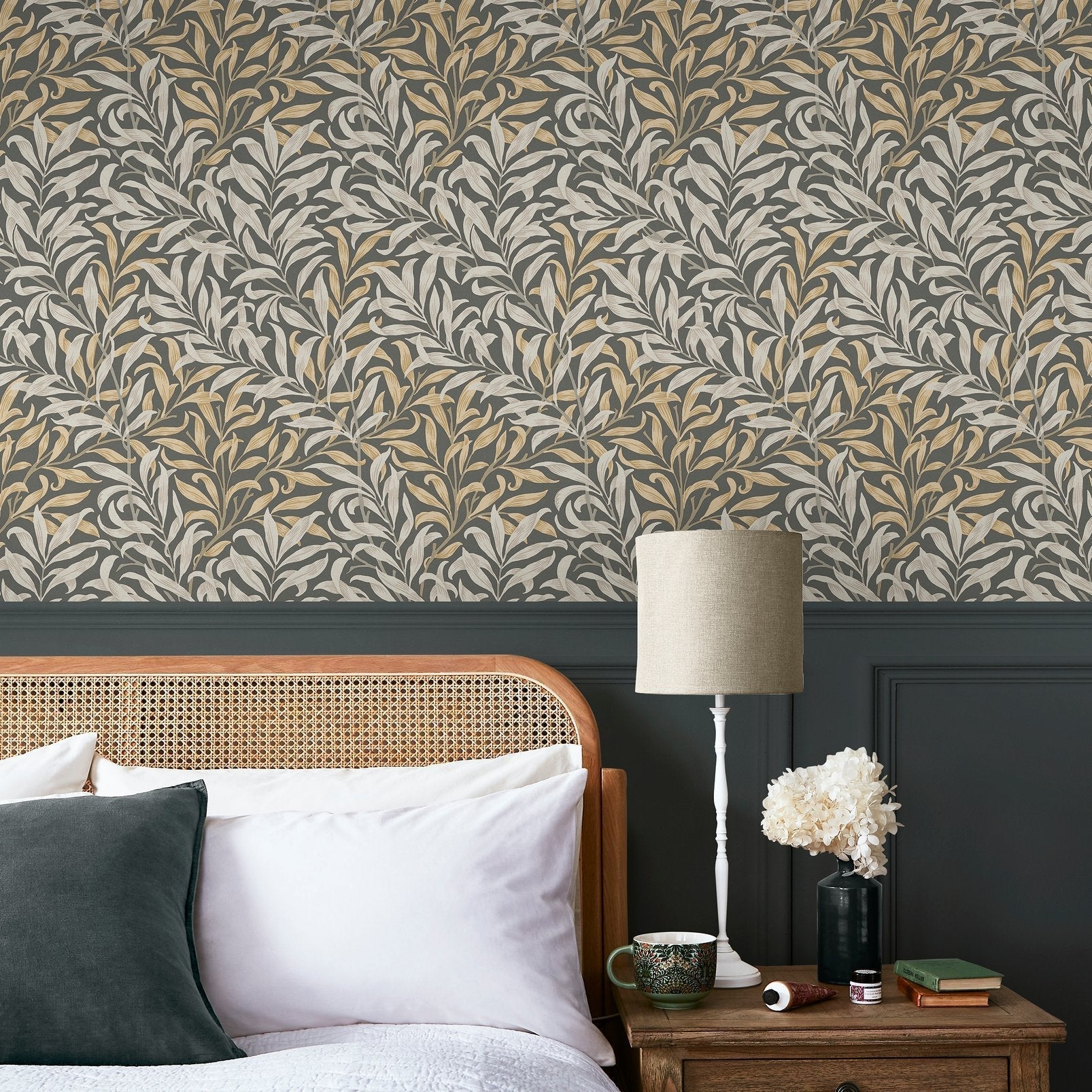 Willow Bough Wallpaper - Charcoal - 124244 - William Morris AHWallpaper199
